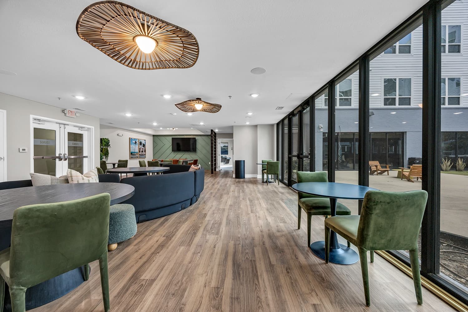 Grayson – Amenities – Lounge (7)
