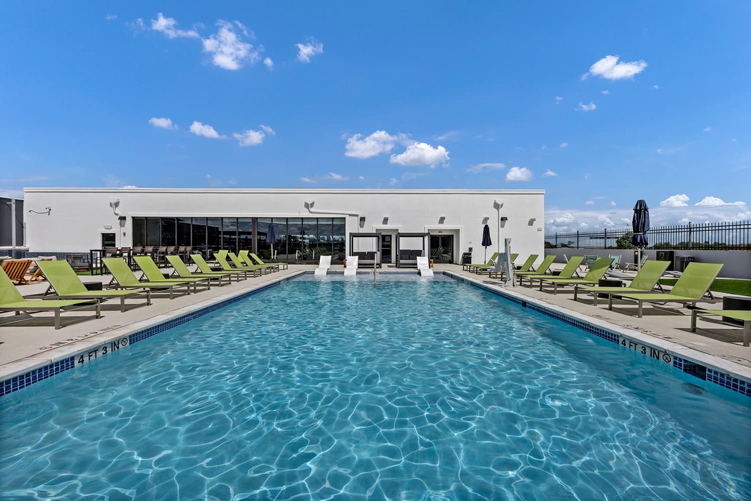 Grayson – Amenities – Pool (10)