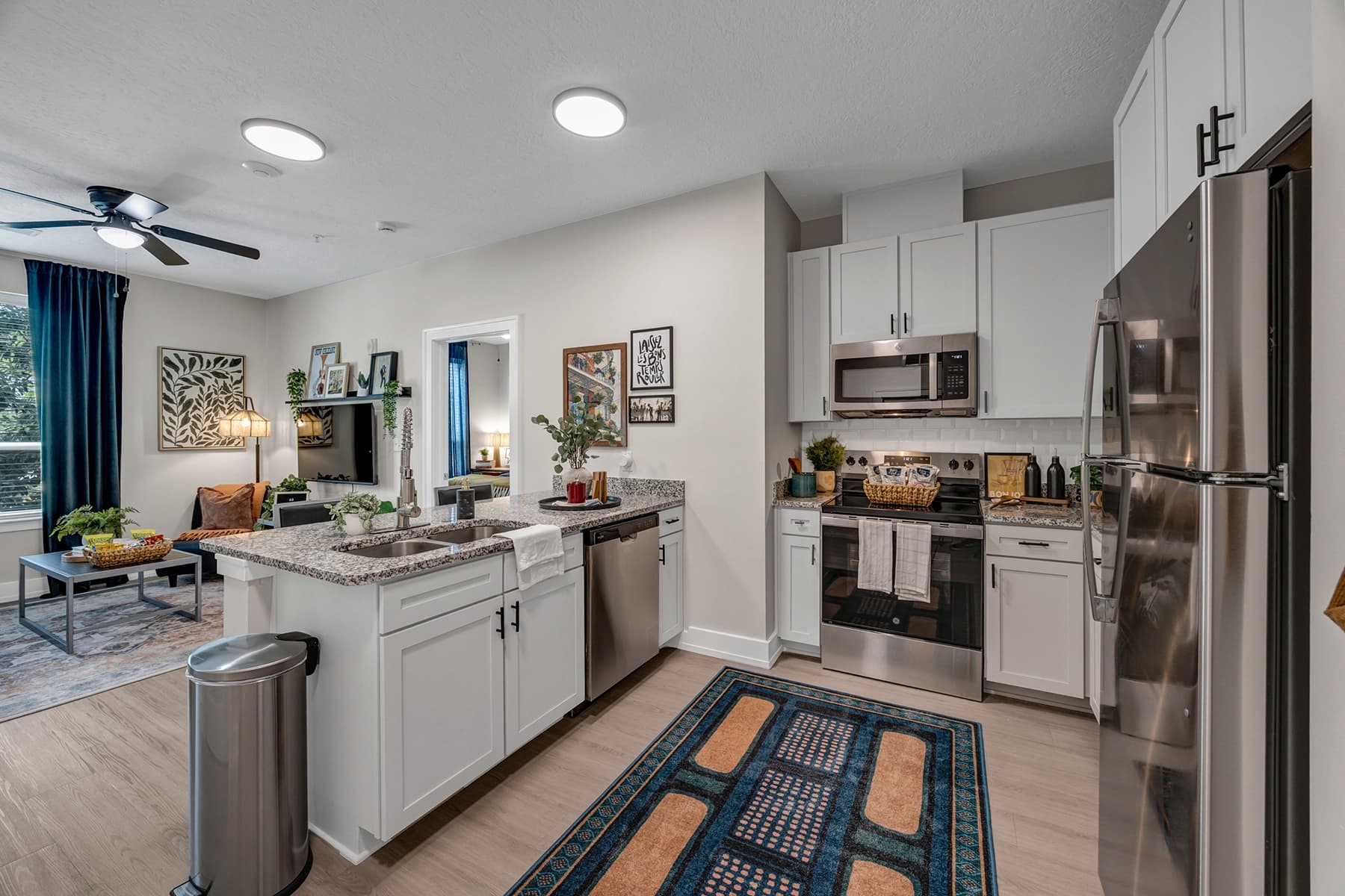 Grayson – Model – Kitchen (2)